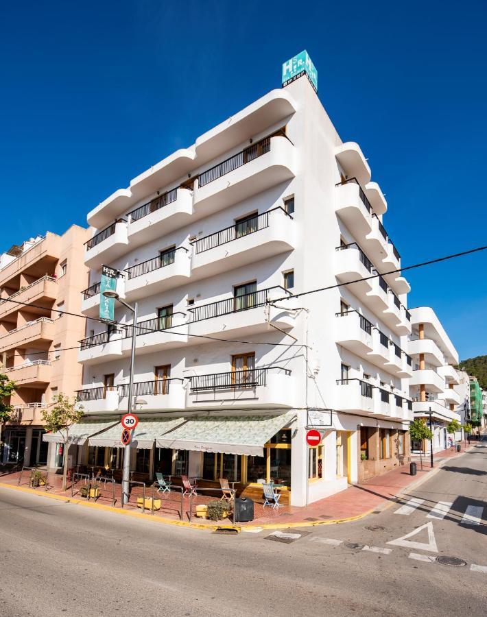 Hostal Y Apartamentos Santa Eulalia Santa Eularia des Riu Exteriér fotografie